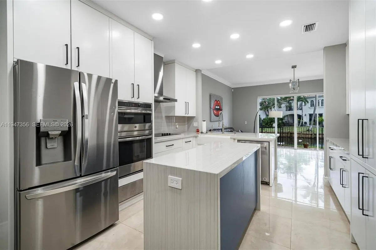 20920 NE 32nd Ave, Aventura FL 33180