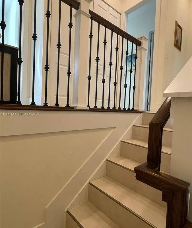 918 NE 17th Way, Fort Lauderdale FL 33304