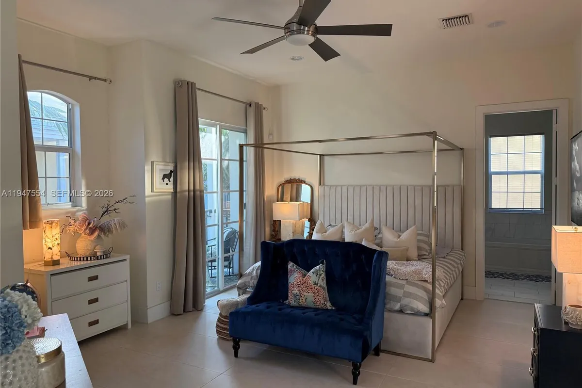 918 NE 17th Way, Fort Lauderdale FL 33304