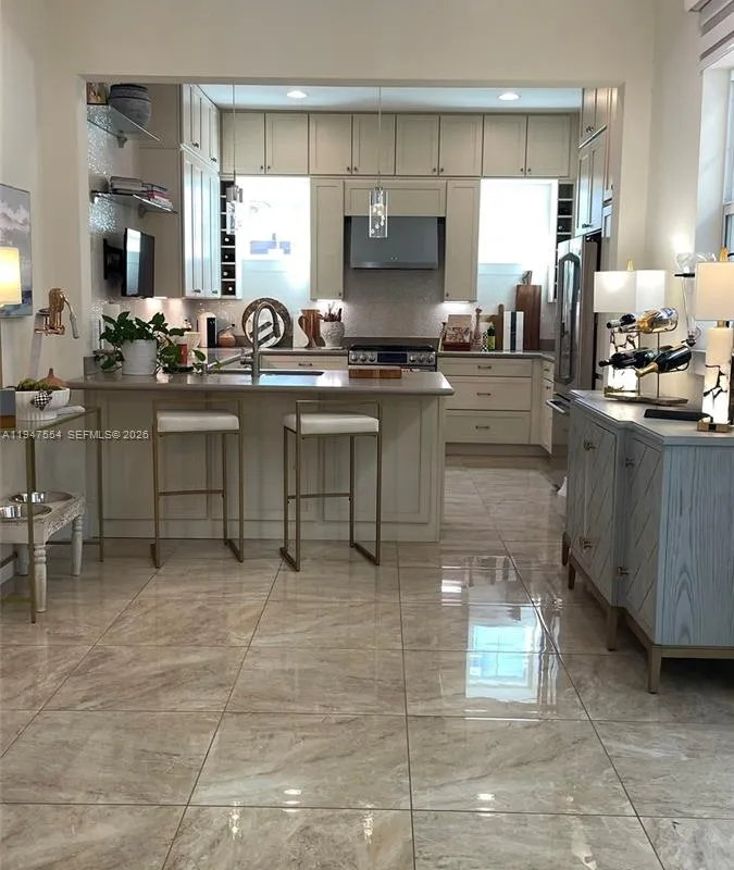 918 NE 17th Way, Fort Lauderdale FL 33304