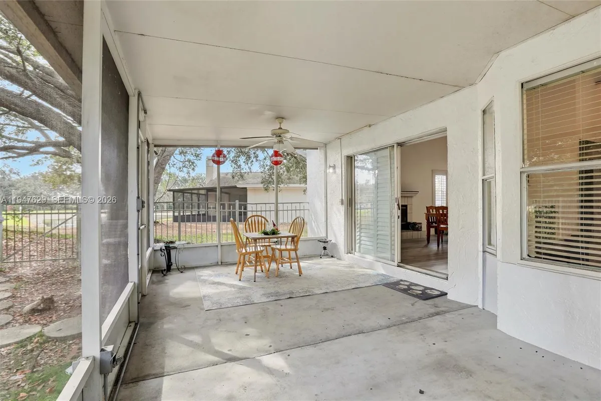 10402 Ashley Oaks Dr, Riverview FL 33578