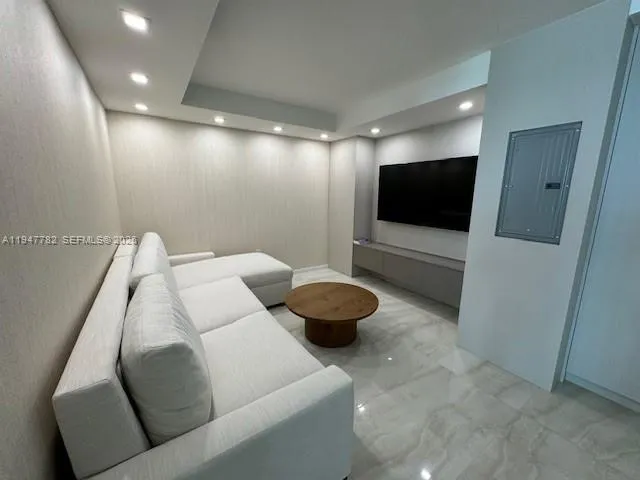 9801 Collins Ave # 14E, Bal Harbour FL 33154