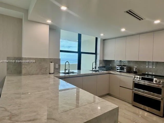 9801 Collins Ave # 14E, Bal Harbour FL 33154