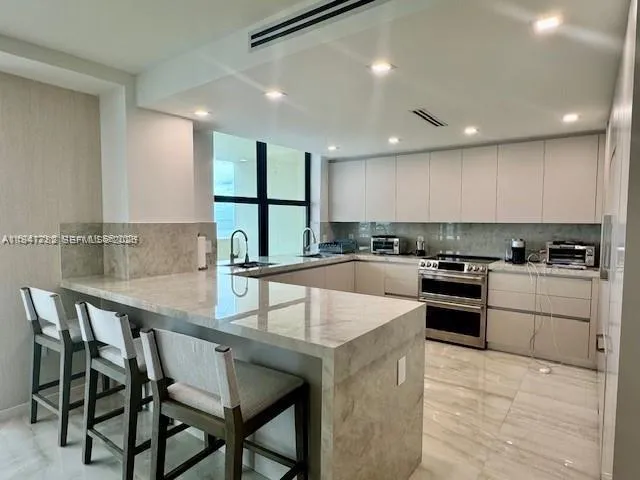 9801 Collins Ave # 14E, Bal Harbour FL 33154