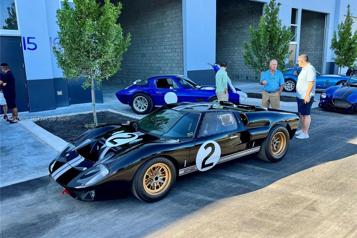 15375 Corporate Rd # 17, Jupiter FL 33478