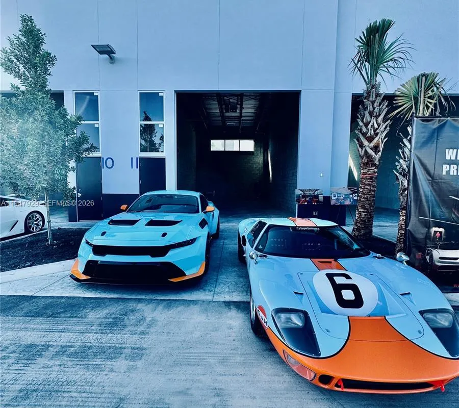 15375 Corporate Rd # 17, Jupiter FL 33478