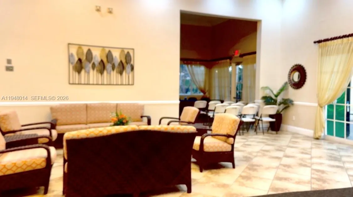 2101 NE 37th Ter, Homestead FL 33033