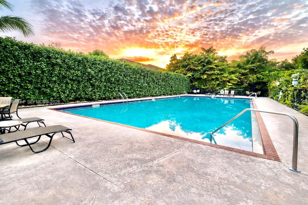 2101 NE 37th Ter, Homestead FL 33033