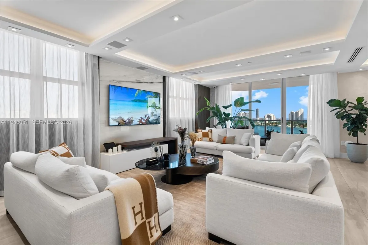 3301 NE 183rd St # 2001, Aventura FL 33160