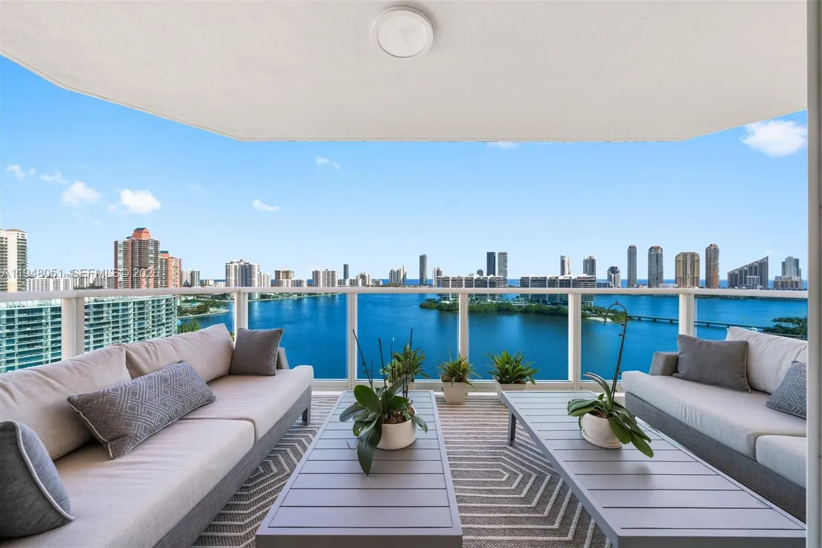 3301 NE 183rd St # 2001, Aventura FL 33160