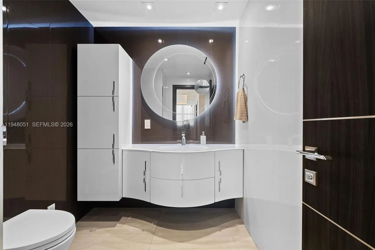 3301 NE 183rd St # 2001, Aventura FL 33160