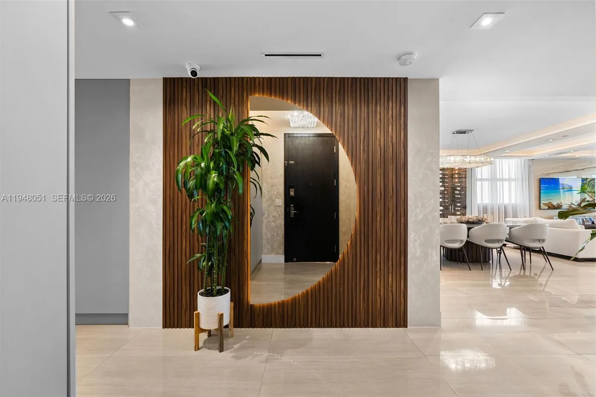 3301 NE 183rd St # 2001, Aventura FL 33160