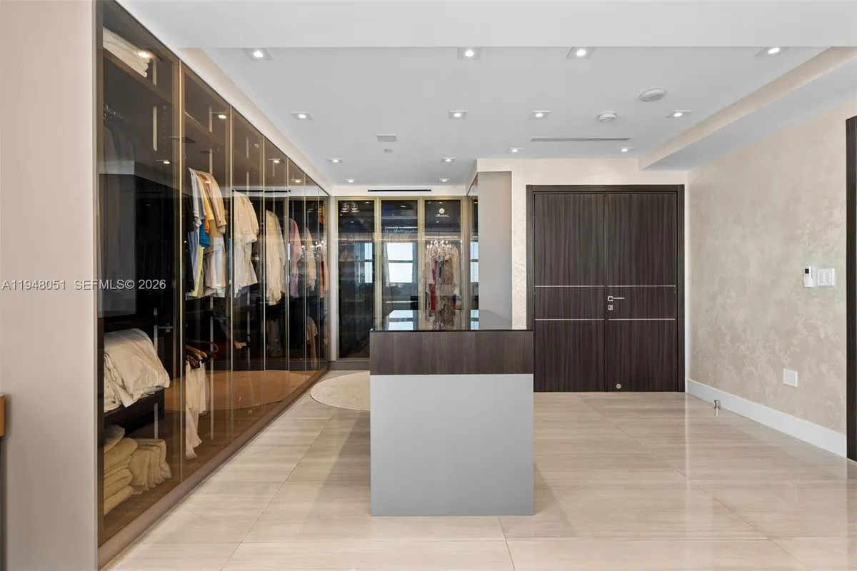 3301 NE 183rd St # 2001, Aventura FL 33160