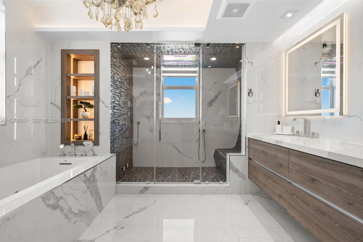 3301 NE 183rd St # 2001, Aventura FL 33160