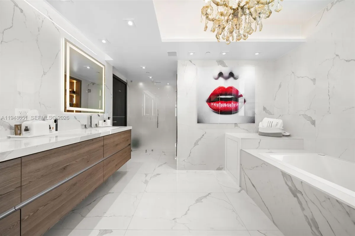 3301 NE 183rd St # 2001, Aventura FL 33160