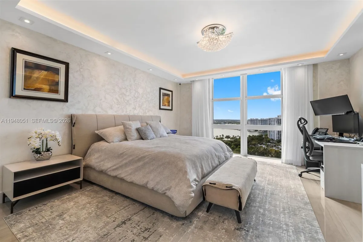 3301 NE 183rd St # 2001, Aventura FL 33160