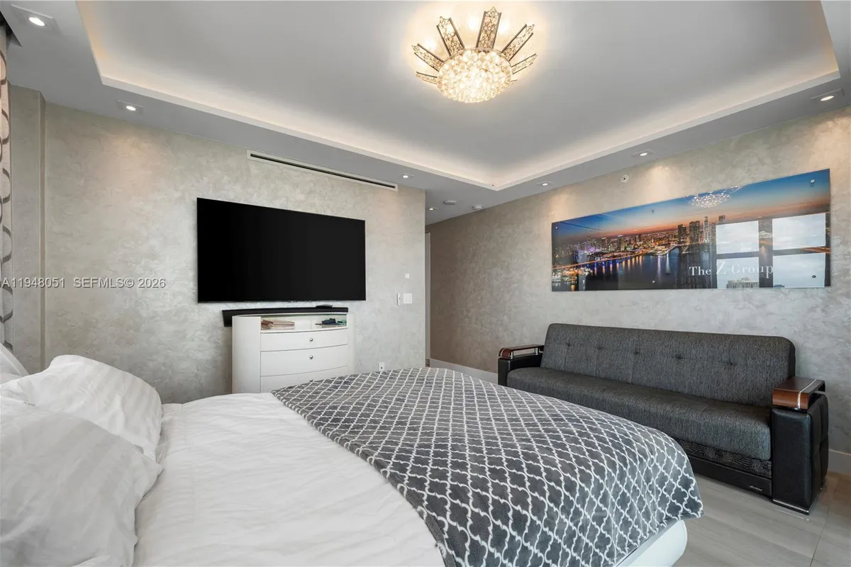 3301 NE 183rd St # 2001, Aventura FL 33160