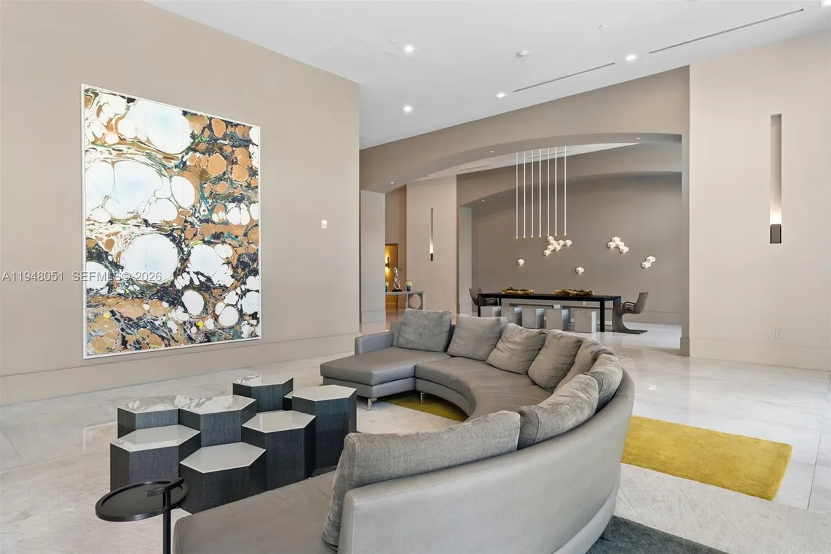 3301 NE 183rd St # 2001, Aventura FL 33160