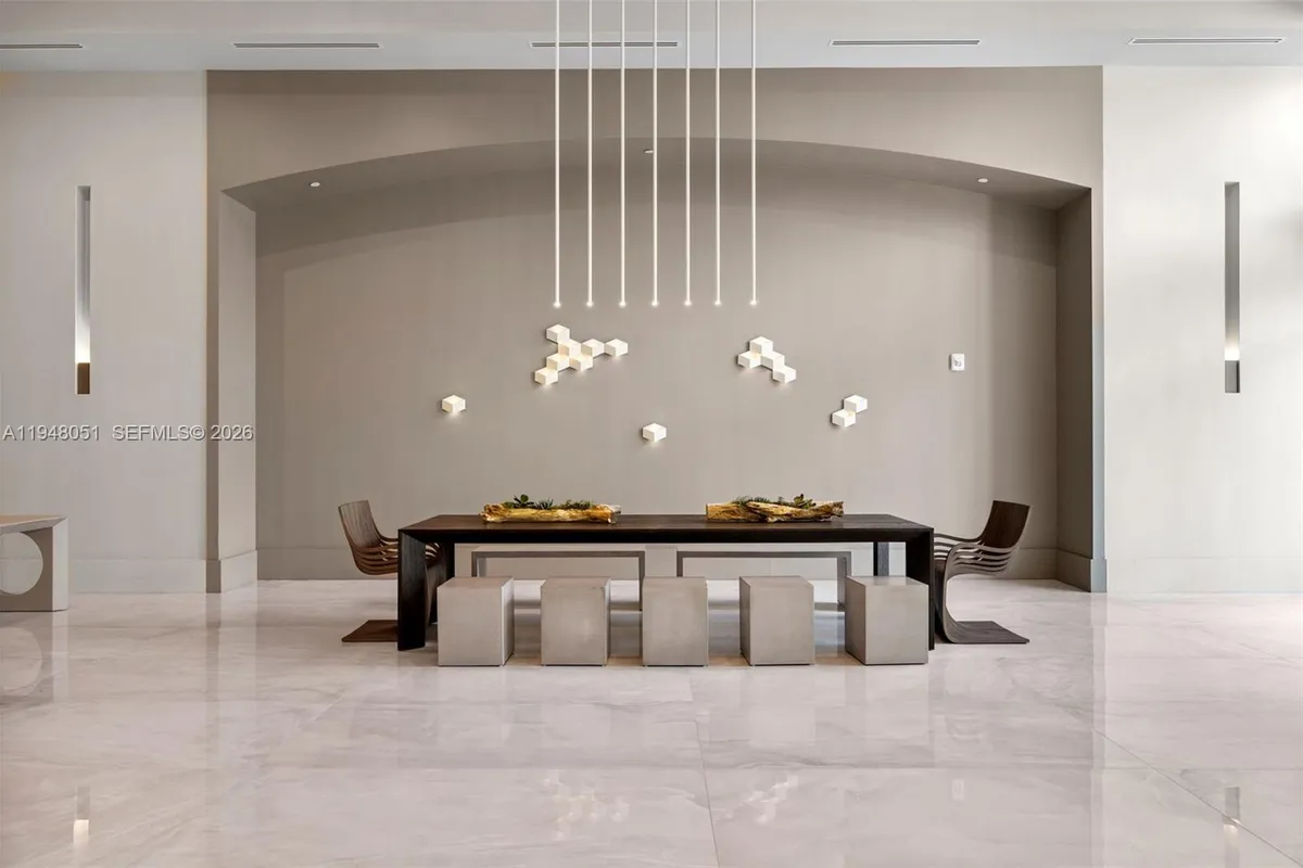 3301 NE 183rd St # 2001, Aventura FL 33160