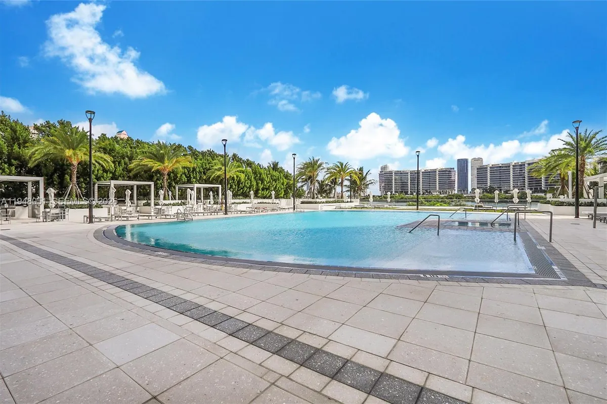 3301 NE 183rd St # 2001, Aventura FL 33160