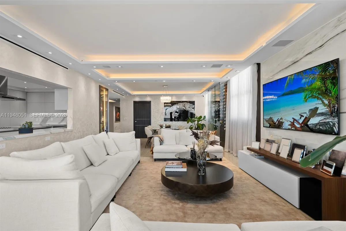 3301 NE 183rd St # 2001, Aventura FL 33160