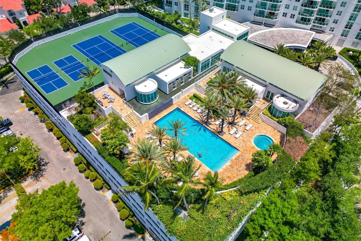 3301 NE 183rd St # 2001, Aventura FL 33160