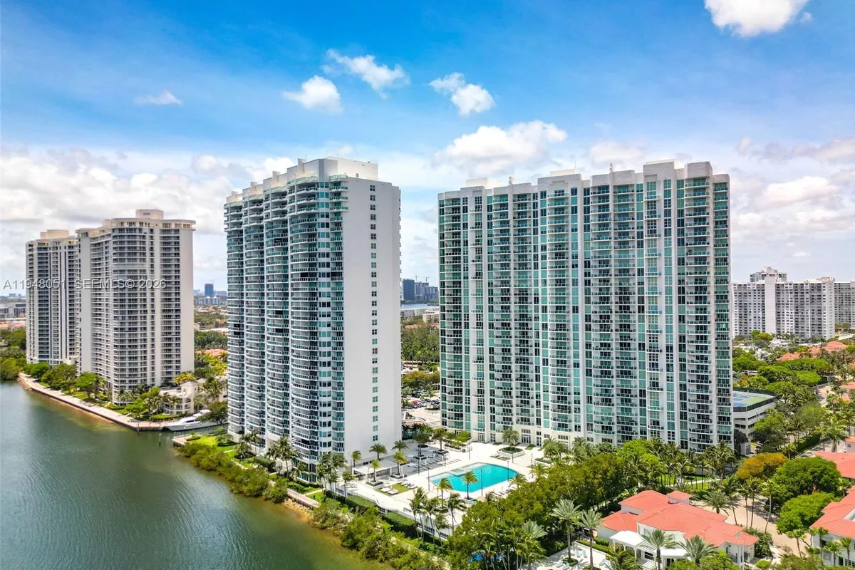 3301 NE 183rd St # 2001, Aventura FL 33160