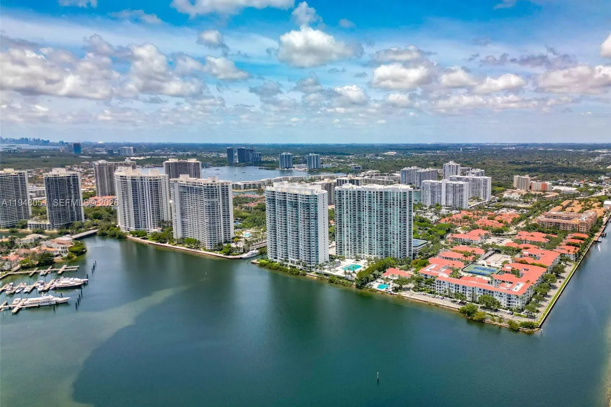 3301 NE 183rd St # 2001, Aventura FL 33160