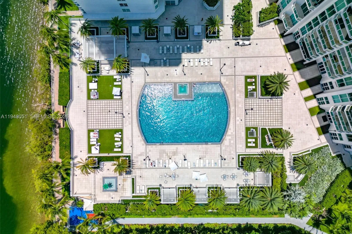 3301 NE 183rd St # 2001, Aventura FL 33160