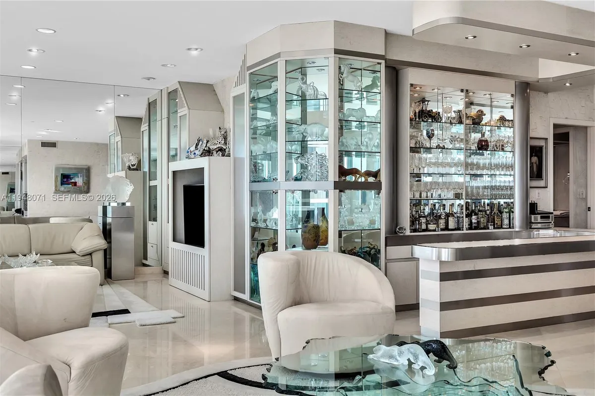 10101 Collins Ave, Bal Harbour FL 33154