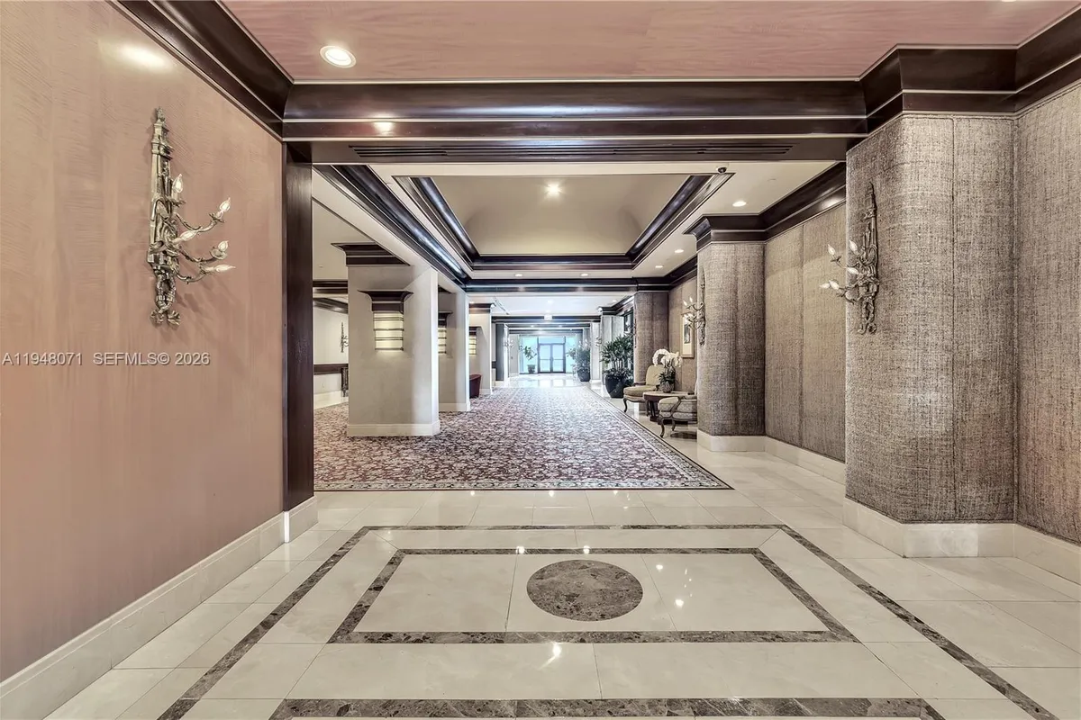 10101 Collins Ave, Bal Harbour FL 33154