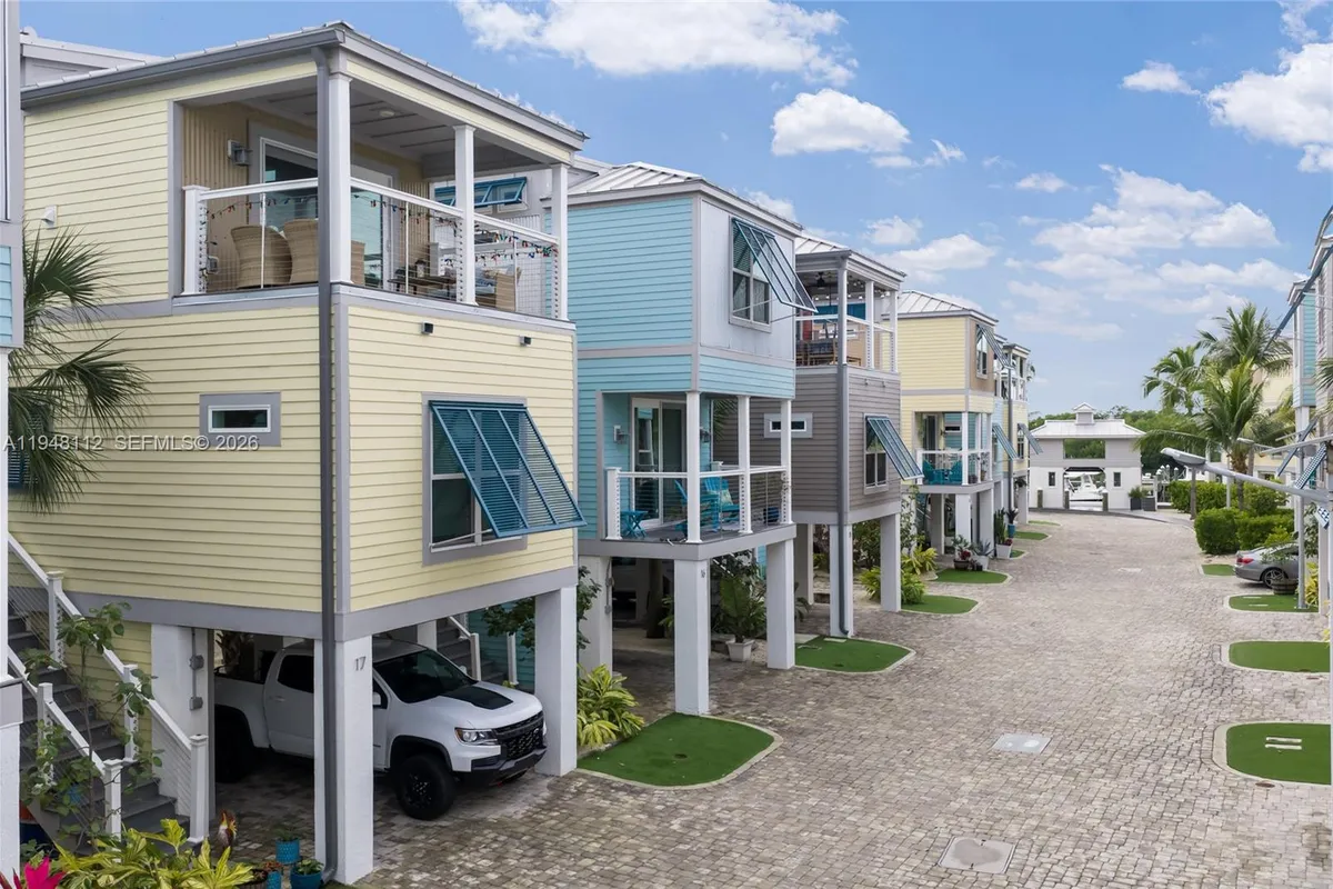 101 11th Street Ocean, Unit 17, Marathon FL 33050