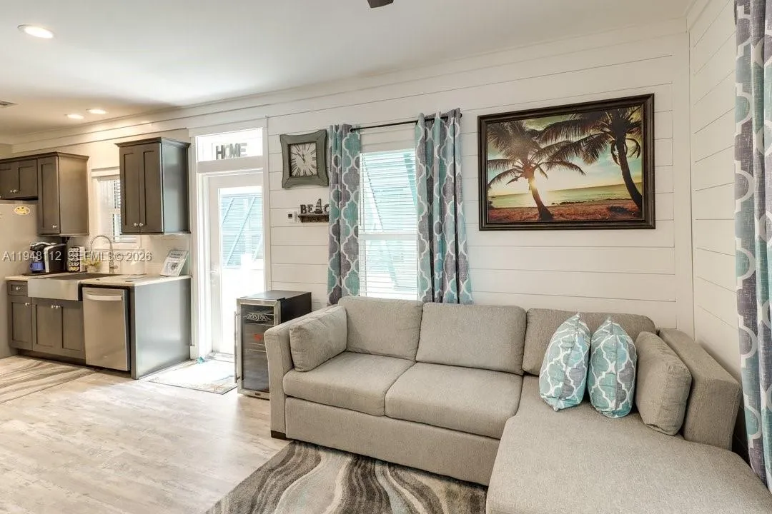 101 11th Street Ocean, Unit 17, Marathon FL 33050