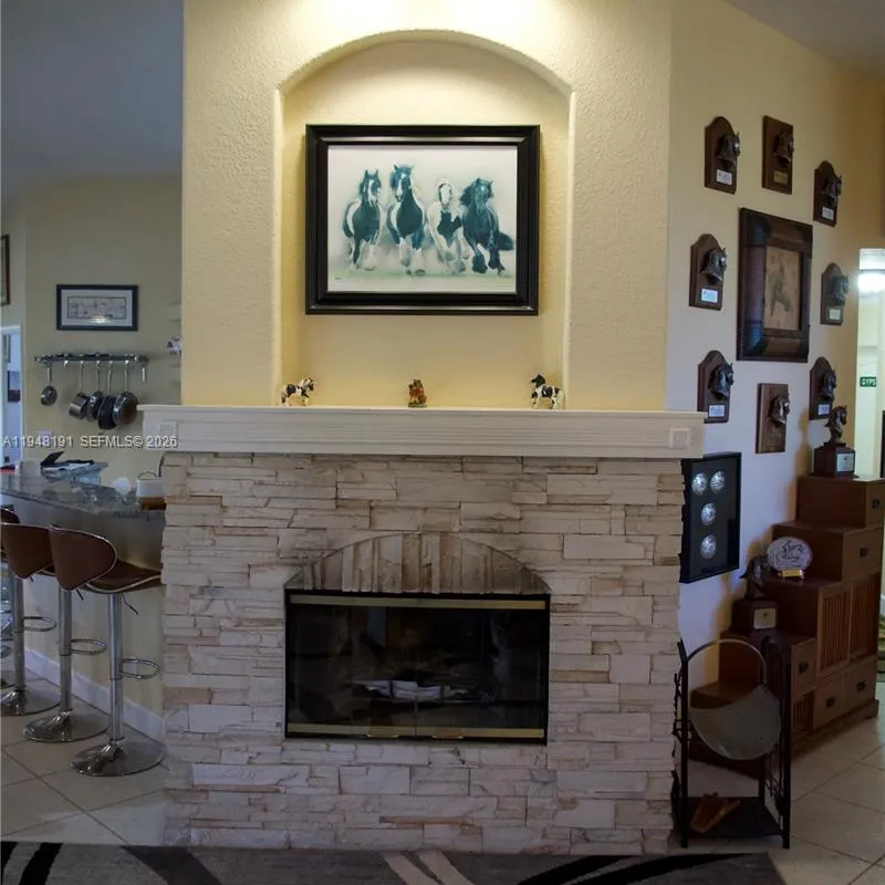 2564 Deer Run Trl, Loxahatchee FL 33470