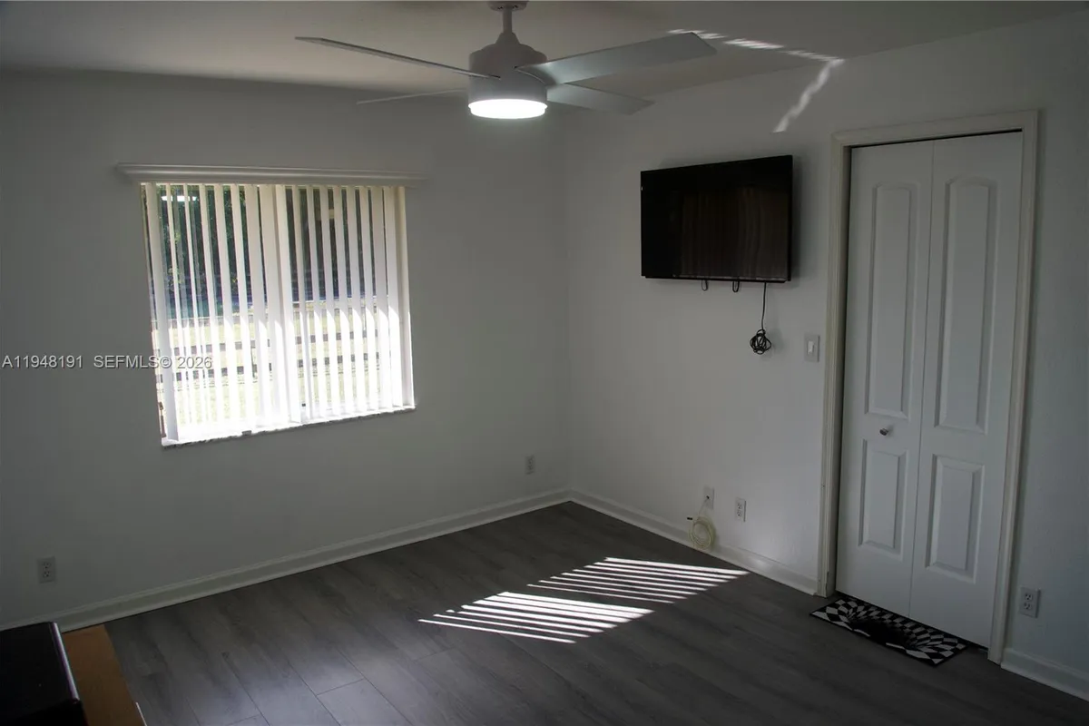 2564 Deer Run Trl, Loxahatchee FL 33470