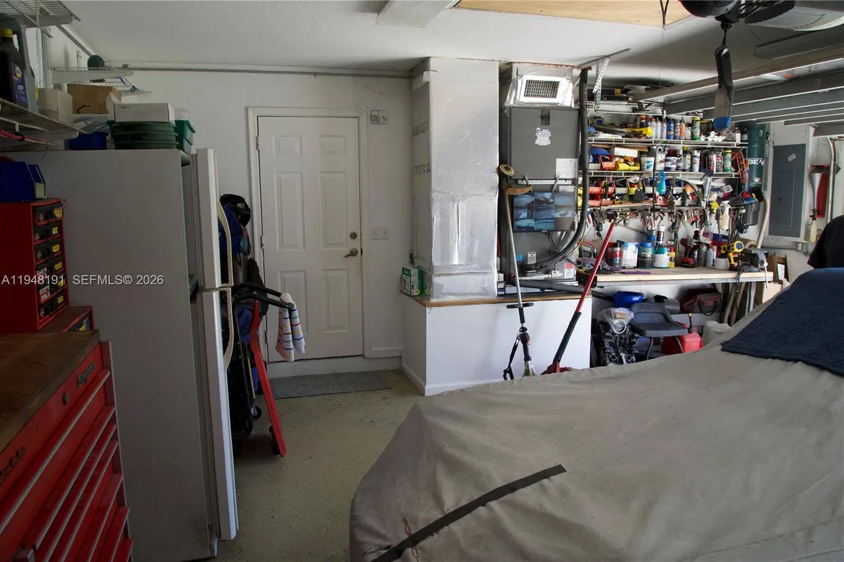 2564 Deer Run Trl, Loxahatchee FL 33470