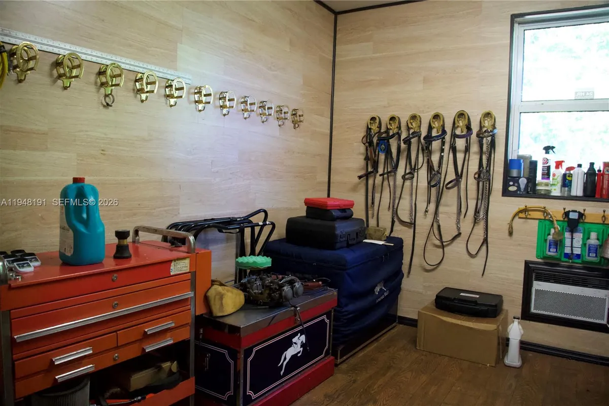 2564 Deer Run Trl, Loxahatchee FL 33470