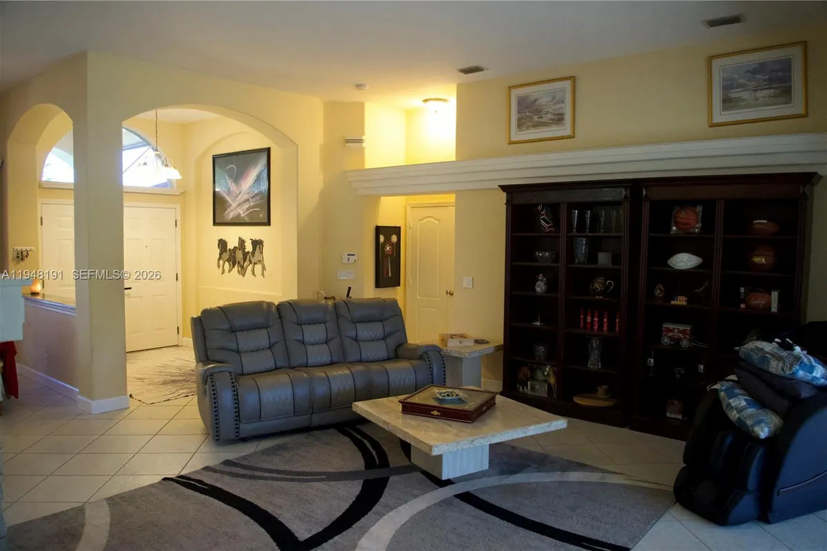 2564 Deer Run Trl, Loxahatchee FL 33470