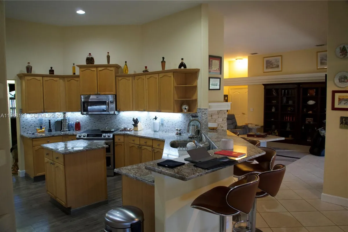 2564 Deer Run Trl, Loxahatchee FL 33470