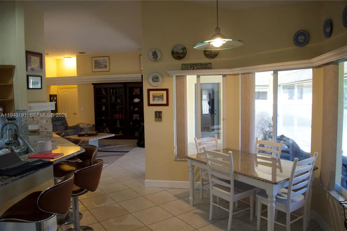 2564 Deer Run Trl, Loxahatchee FL 33470