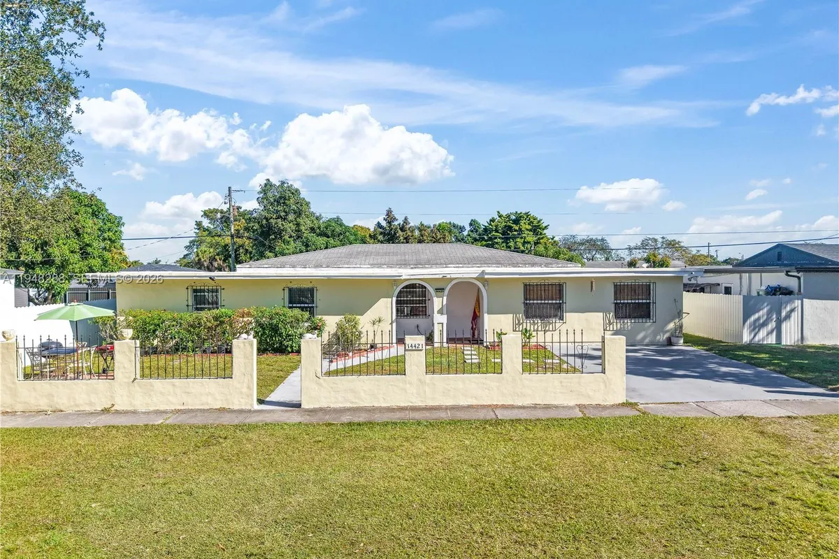14421 Harrison St, Miami FL 33176