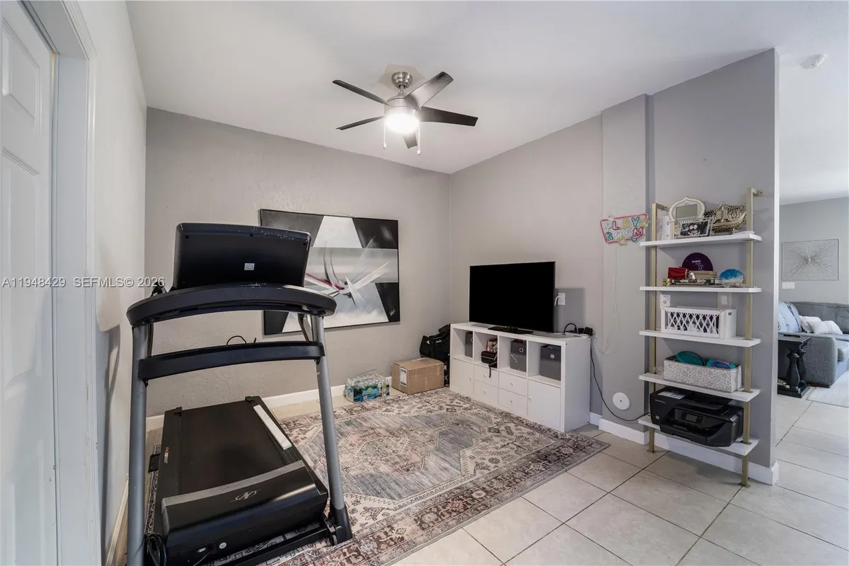 9360 SW 171st Ct, Miami FL 33196