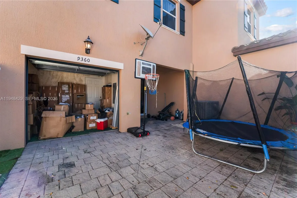 9360 SW 171st Ct, Miami FL 33196