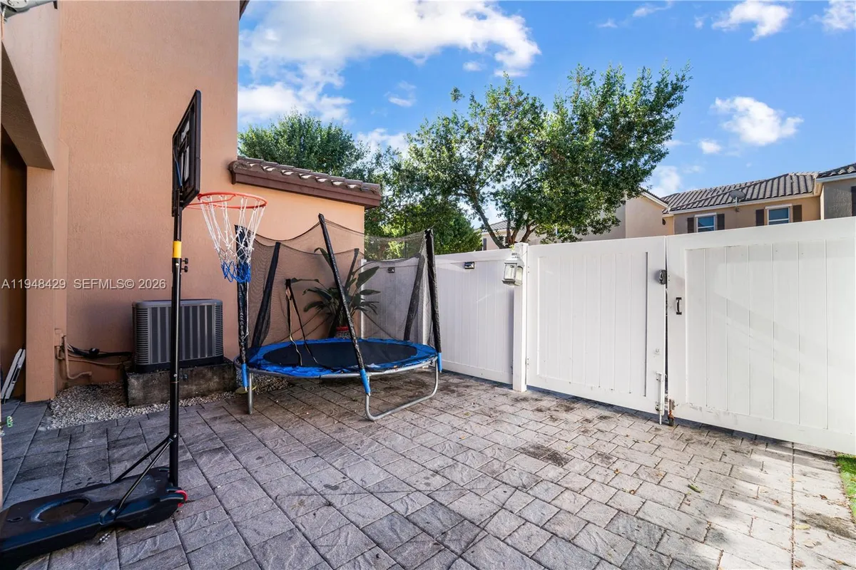 9360 SW 171st Ct, Miami FL 33196