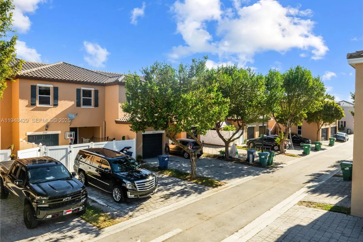 9360 SW 171st Ct, Miami FL 33196