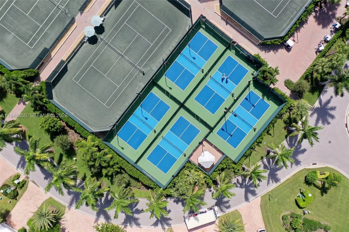 369 Eagle Dr, Jupiter FL 33477