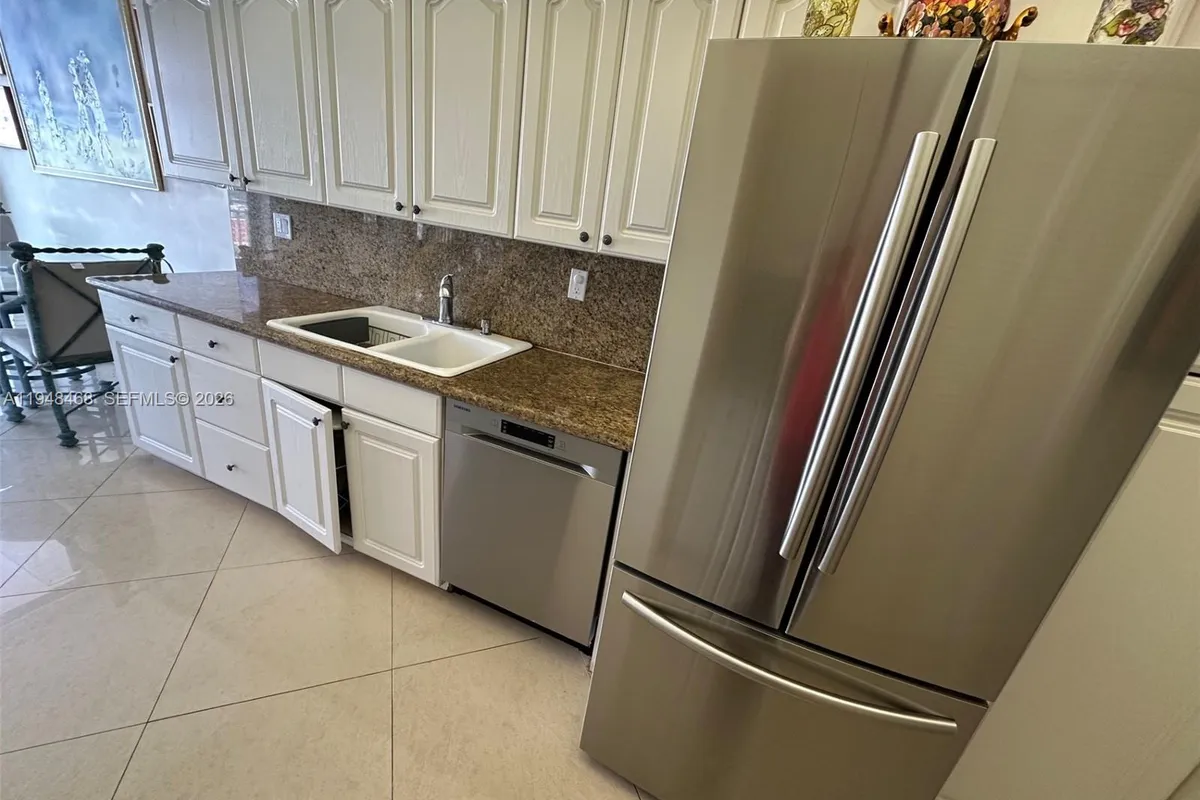 210 174th St # 1909, Sunny Isles Beach FL 33160