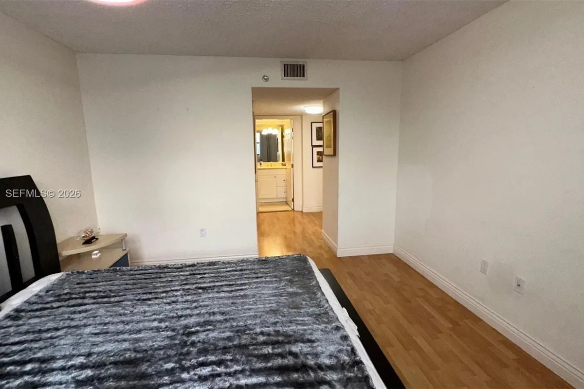 210 174th St # 1909, Sunny Isles Beach FL 33160