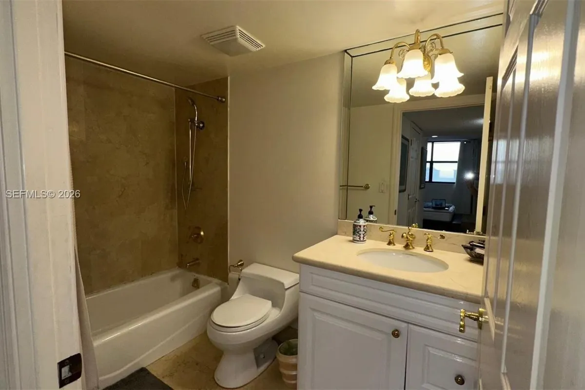 210 174th St # 1909, Sunny Isles Beach FL 33160