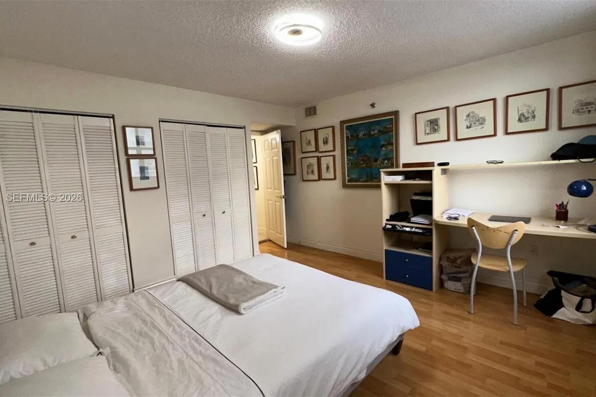 210 174th St # 1909, Sunny Isles Beach FL 33160